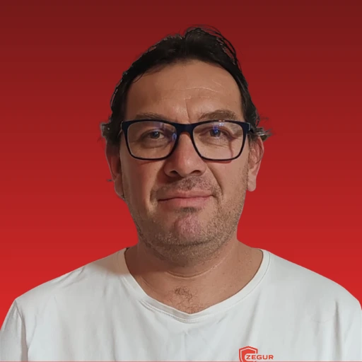 Cristian Hermosilla, director de desarrollo comercial y comunidades en Zegur.